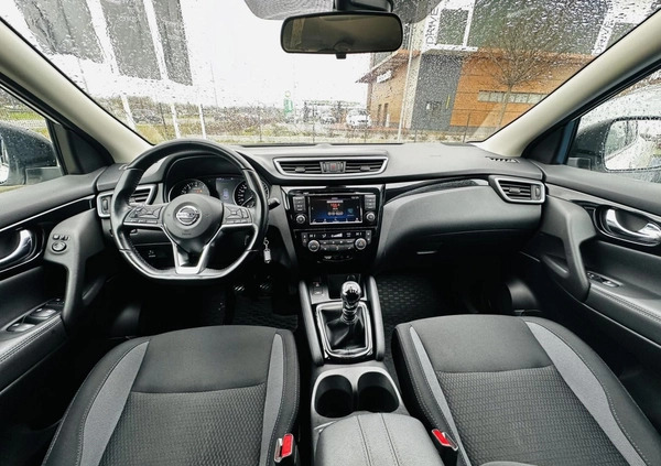 Nissan Qashqai cena 79800 przebieg: 61455, rok produkcji 2019 z Gdańsk małe 211